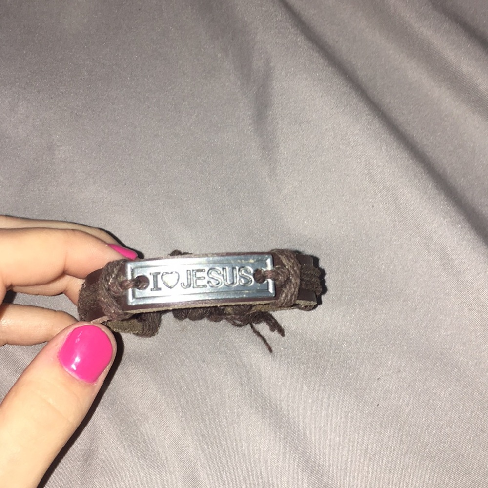 i love jesus bracelet